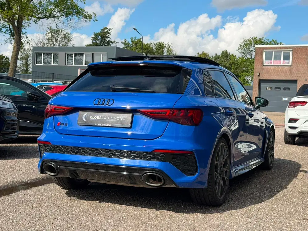 Audi RS3 2.5 TFSI QUATTRO Performance Edition 1 uit 2023, foto 2