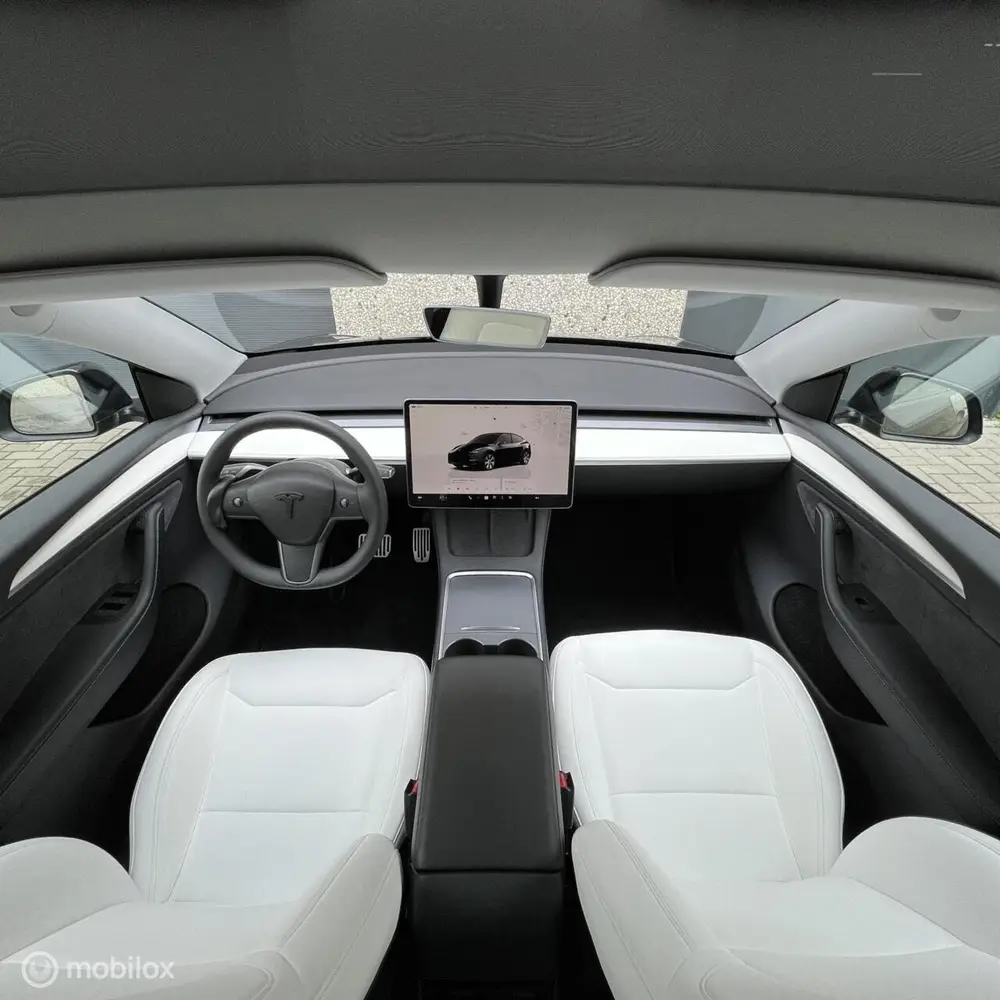 Tesla Model Y Long Range AWD + MMX PACK + IAP +WRAP +20I uit 2023, foto 11