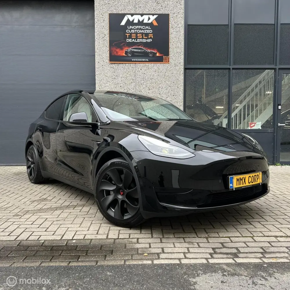 Tesla Model Y Long Range AWD + MMX PACK + IAP +WRAP +20I uit 2023, foto 3