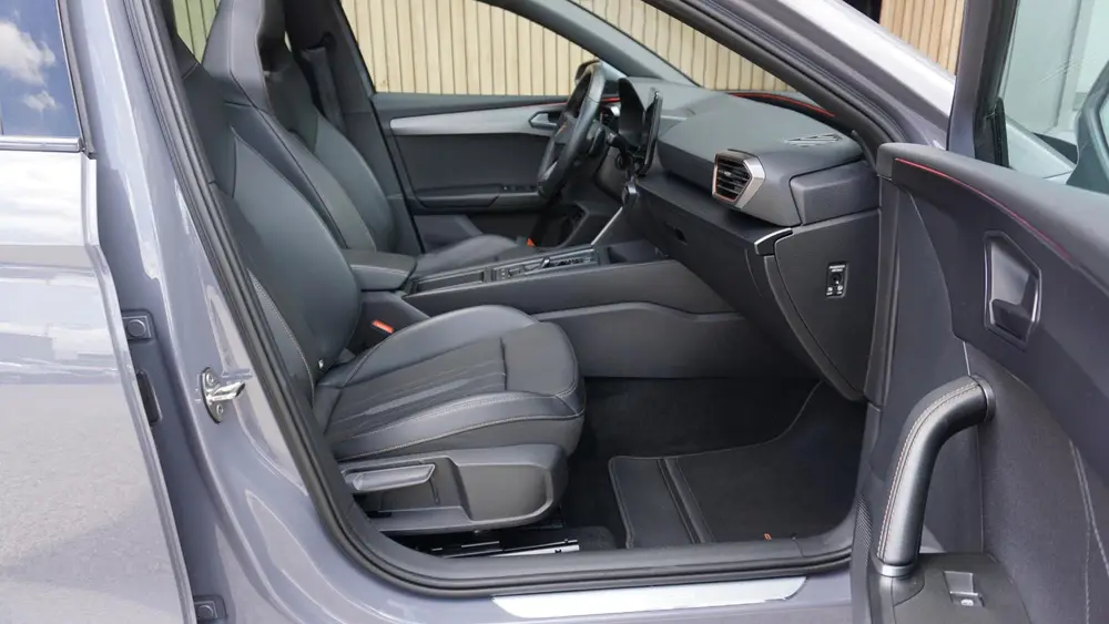 Cupra Leon 1.4 e-Hybrid 245pk VZ Copper Edition uit 2021, foto 11