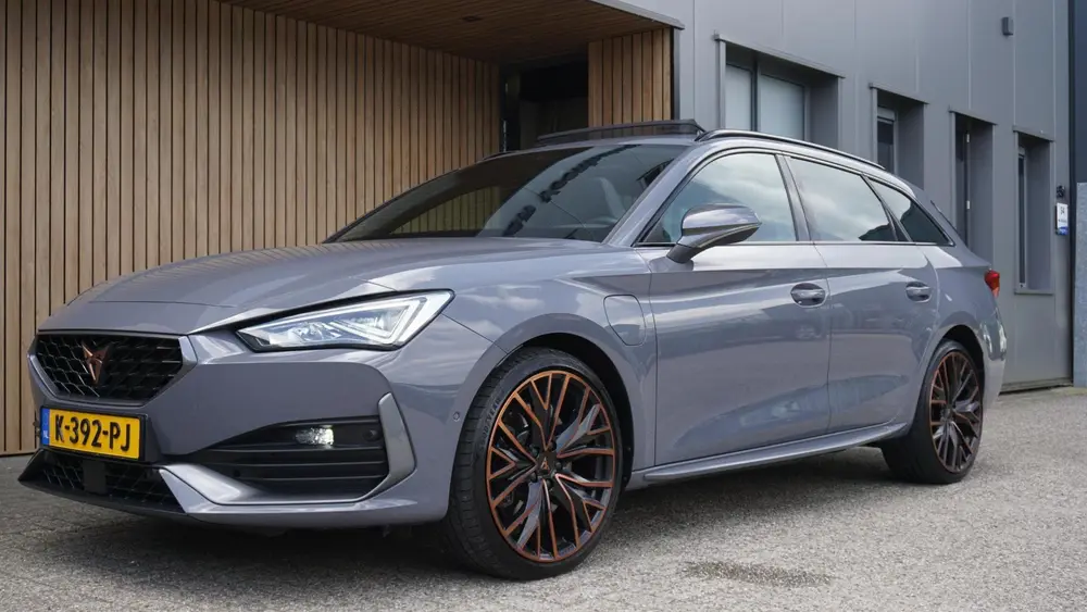 Cupra Leon 1.4 e-Hybrid 245pk VZ Copper Edition uit 2021, foto 4