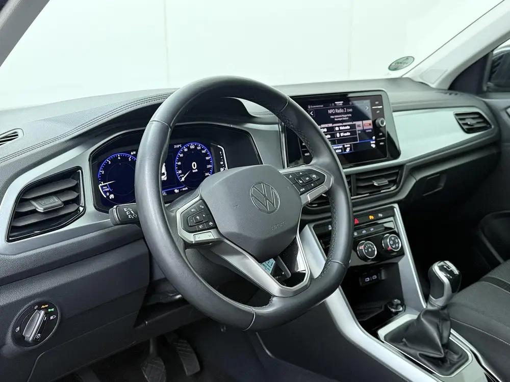 Volkswagen T-Roc 1.0 TSI Life | 110 PK | Adaptive Cruise Con uit 2022, foto 6