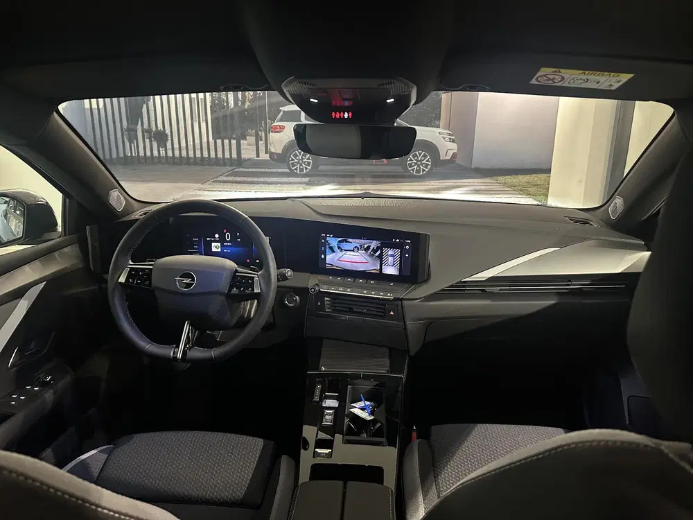 Opel Astra 1.2 Turbo Hybrid Business Edition uit 2025, foto 13