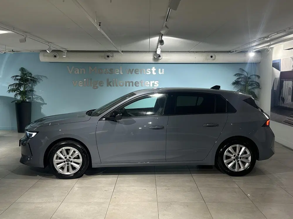 Opel Astra 1.2 Turbo Hybrid Business Edition uit 2025, foto 4