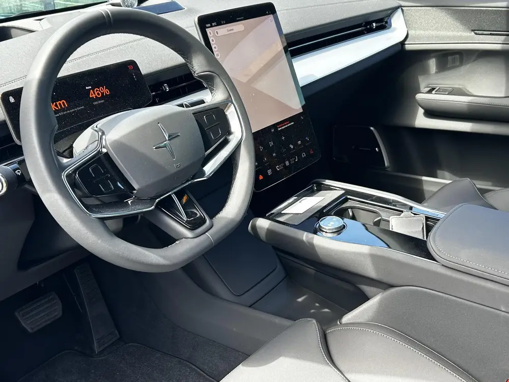 Polestar 3 Long range Dual motor Performance 111 kWh uit 2025, foto 2