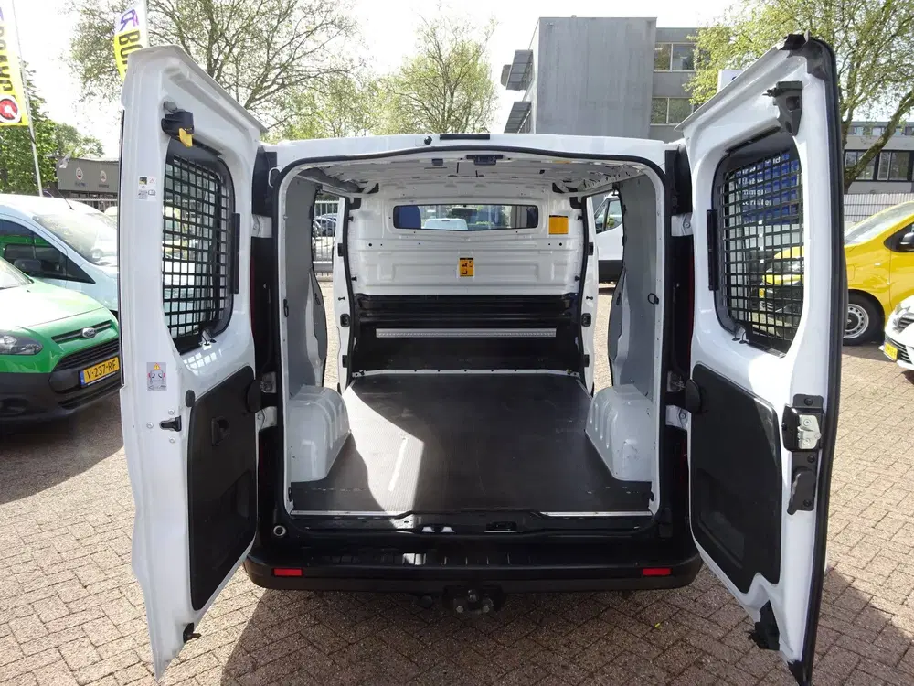 Renault Trafic 2.0 dCi 120 T29 L1H1 2 x SCHUIFDEUR AIRCO uit 2021, foto 9