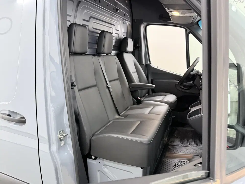 Mercedes-Benz Sprinter 317 CDI uit 2024, foto 10