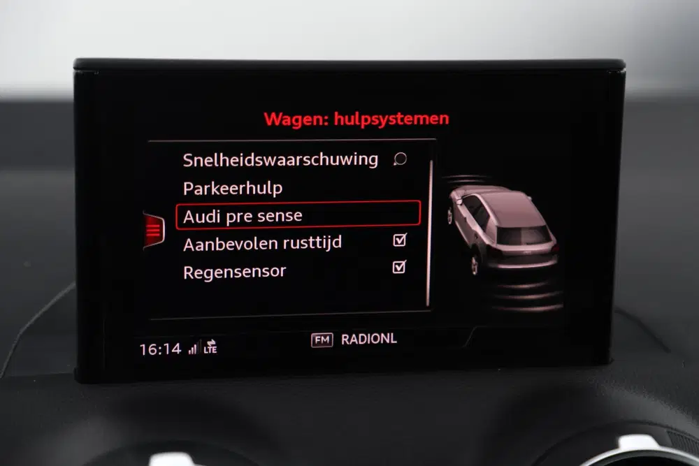 Audi Q2 30 TFSI Sport S line Edition Navigatie Cli uit 2019, foto 19