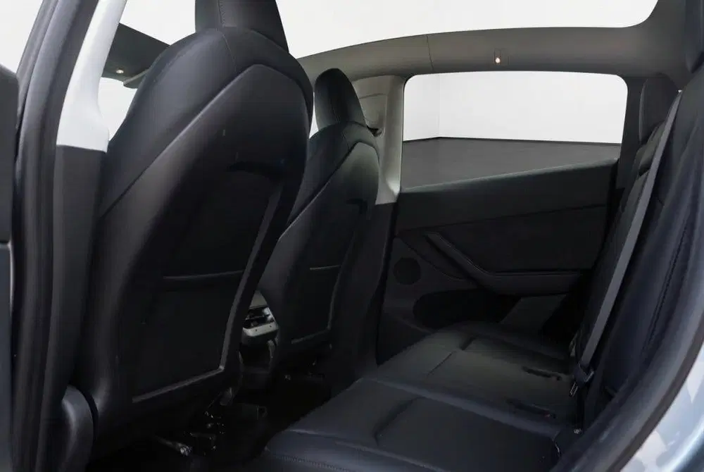 Tesla Model Y Performance AWD 75kWh 98% SOH l Autopilot uit 2024, foto 13