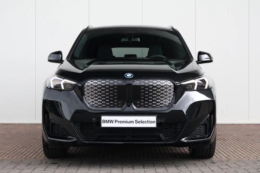 BMW iX1 eDrive20 67 kWh M Sport Edition uit 2026, foto 2