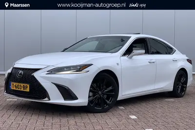 Lexus ES 300h F Sport Line uit 2023