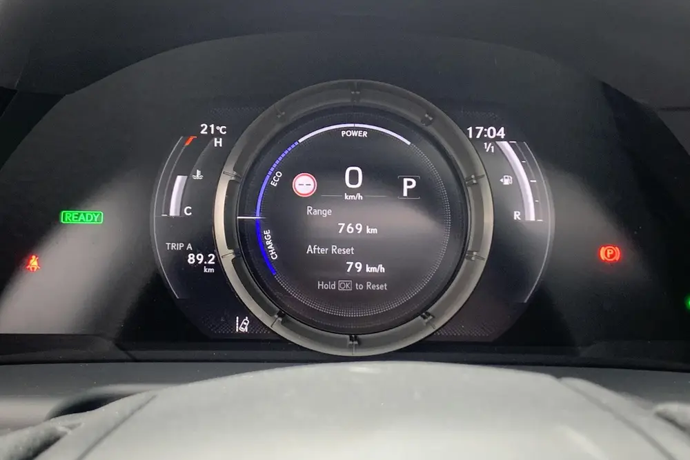 Lexus ES 300h F Sport Line uit 2023, foto 13