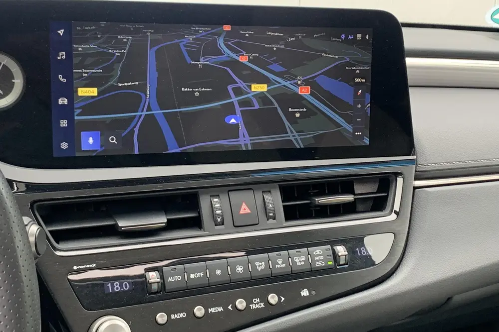 Lexus ES 300h F Sport Line uit 2023, foto 15