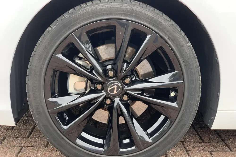 Lexus ES 300h F Sport Line uit 2023, foto 6