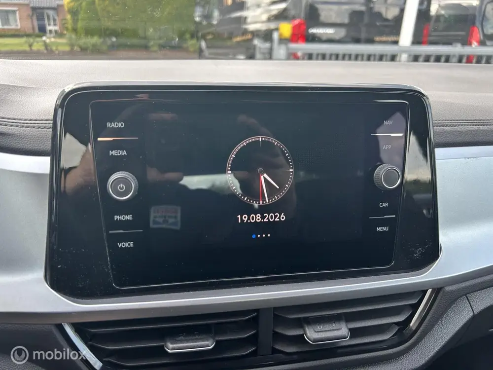 Volkswagen T-Roc 1.0 TSI Life uit 2023, foto 10