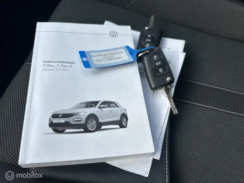 Volkswagen T-Roc 1.0 TSI Life uit 2023, foto 15