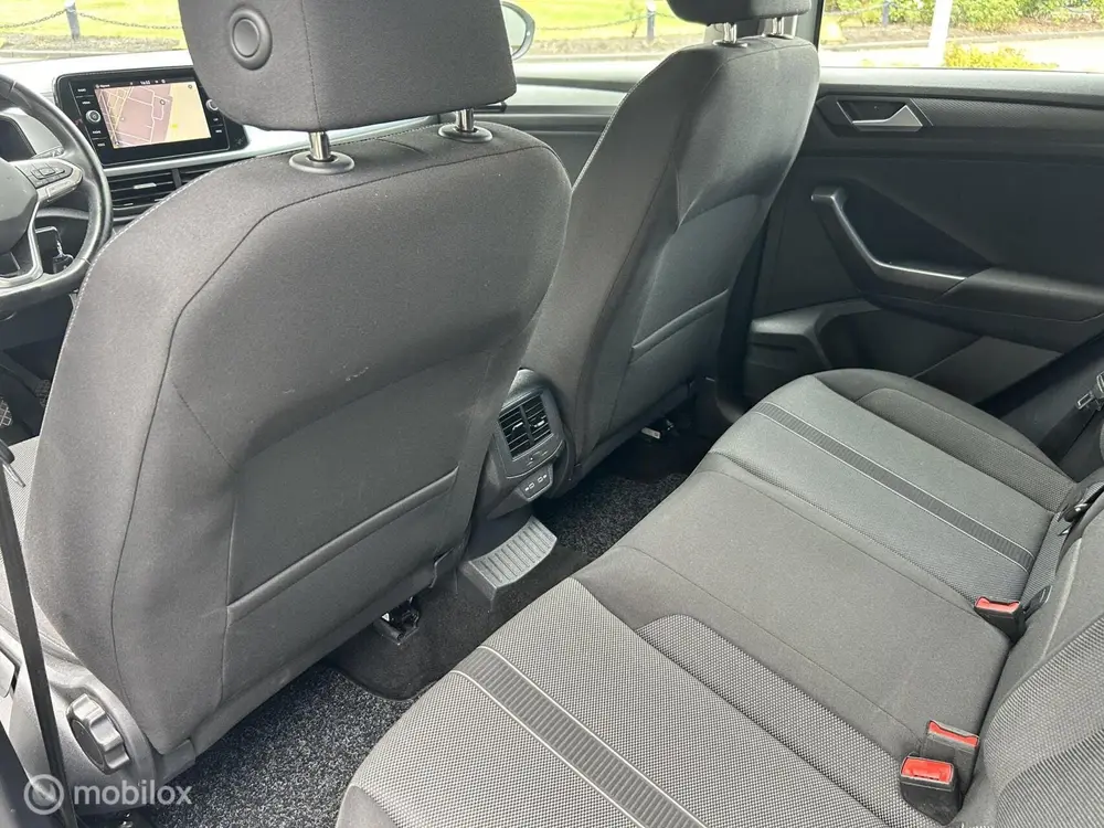 Volkswagen T-Roc 1.0 TSI Life uit 2023, foto 20