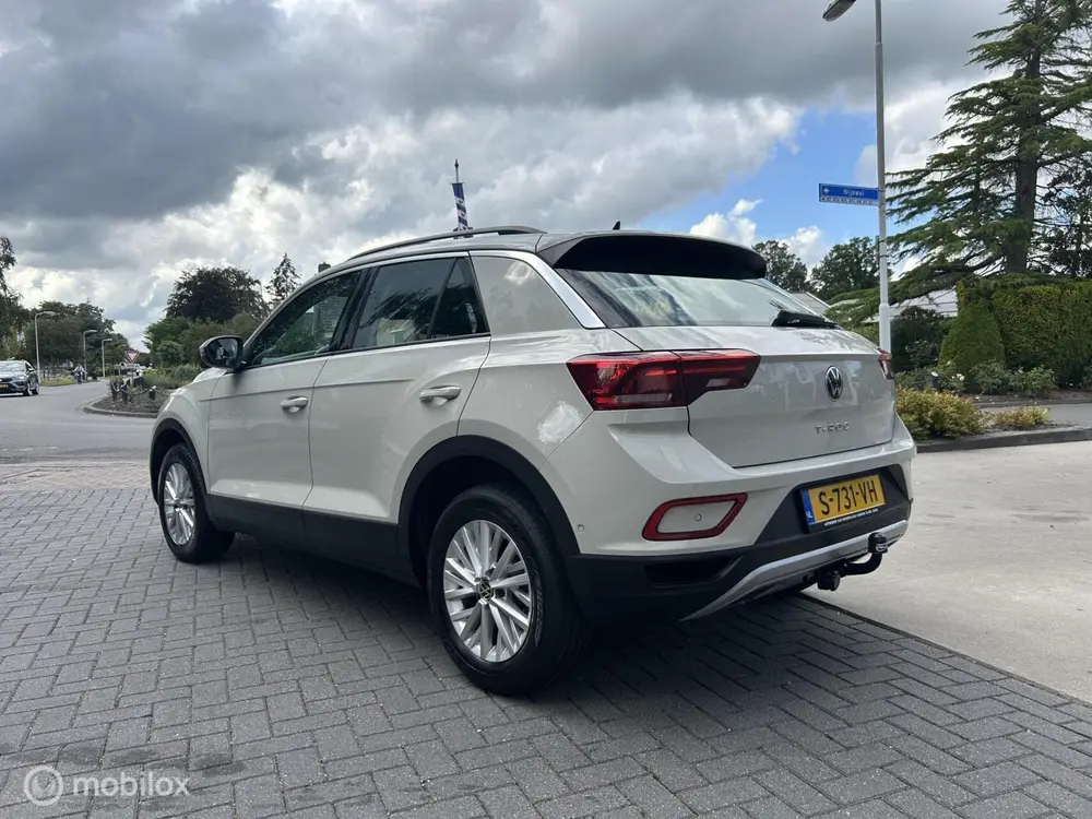 Volkswagen T-Roc 1.0 TSI Life uit 2023, foto 3