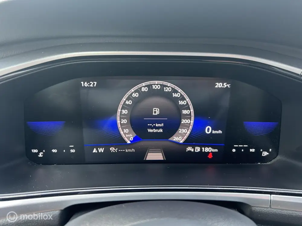 Volkswagen T-Roc 1.0 TSI Life uit 2023, foto 6