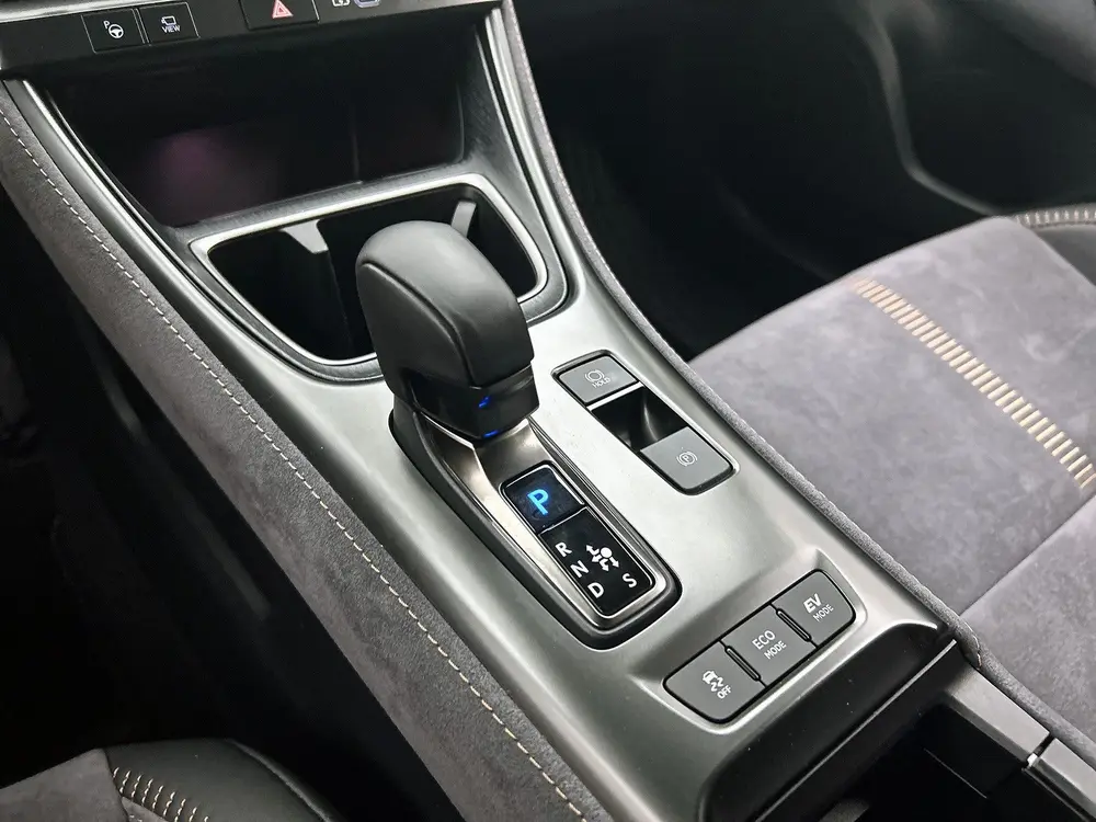 Lexus LBX Cool AWD uit 2024, foto 11