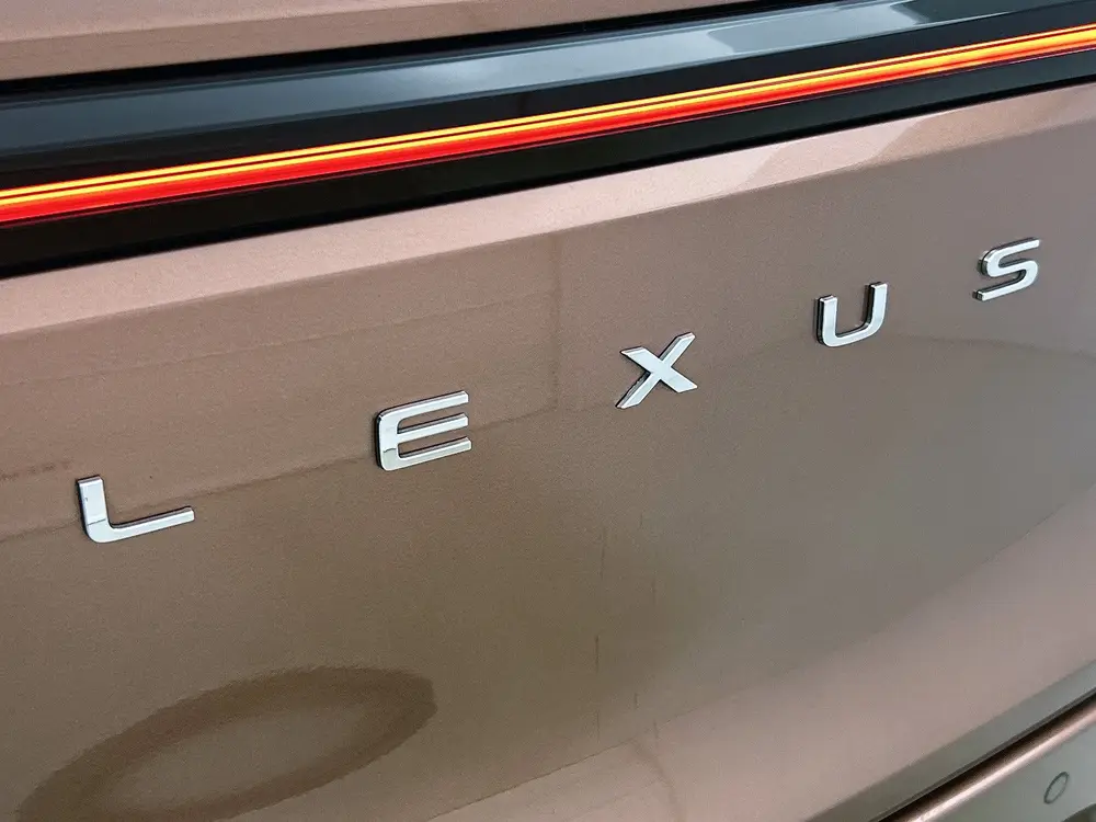 Lexus LBX Cool AWD uit 2024, foto 20