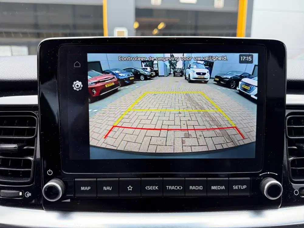 Kia Stonic 1.0 T-GDi MHEV DynamicPlusLine uit 2022, foto 13