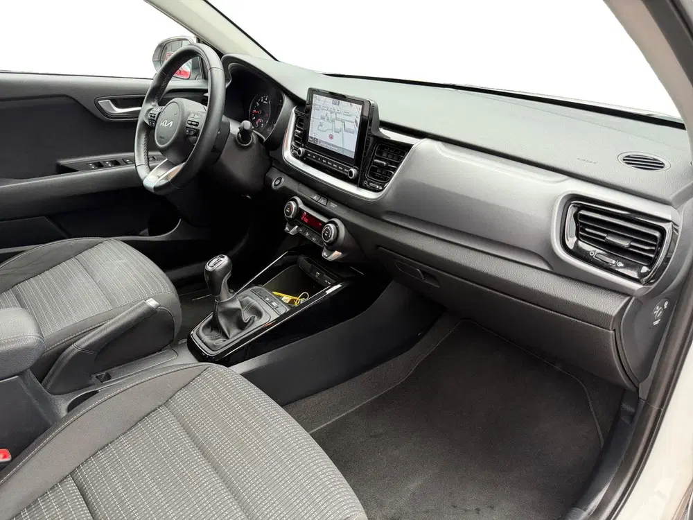 Kia Stonic 1.0 T-GDi MHEV DynamicPlusLine uit 2022, foto 8