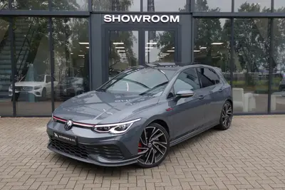 Volkswagen Golf 2.0 TSI GTI CLUBSPORT PANO VOL uit 2021