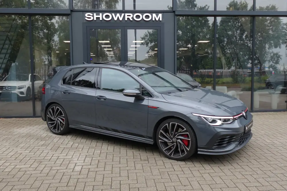 Volkswagen Golf 2.0 TSI GTI CLUBSPORT PANO VOL uit 2021, foto 17
