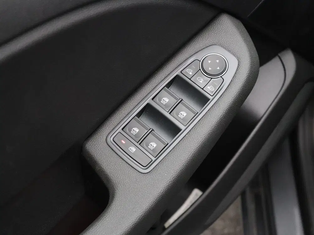 Mitsubishi Colt 1.6 HEV Intense uit 2026, foto 17