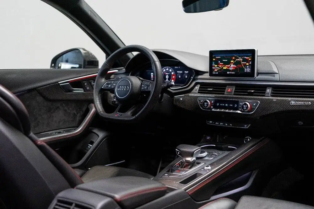 Audi RS4 2.9 TFSI 450 PK uit 2019, foto 2