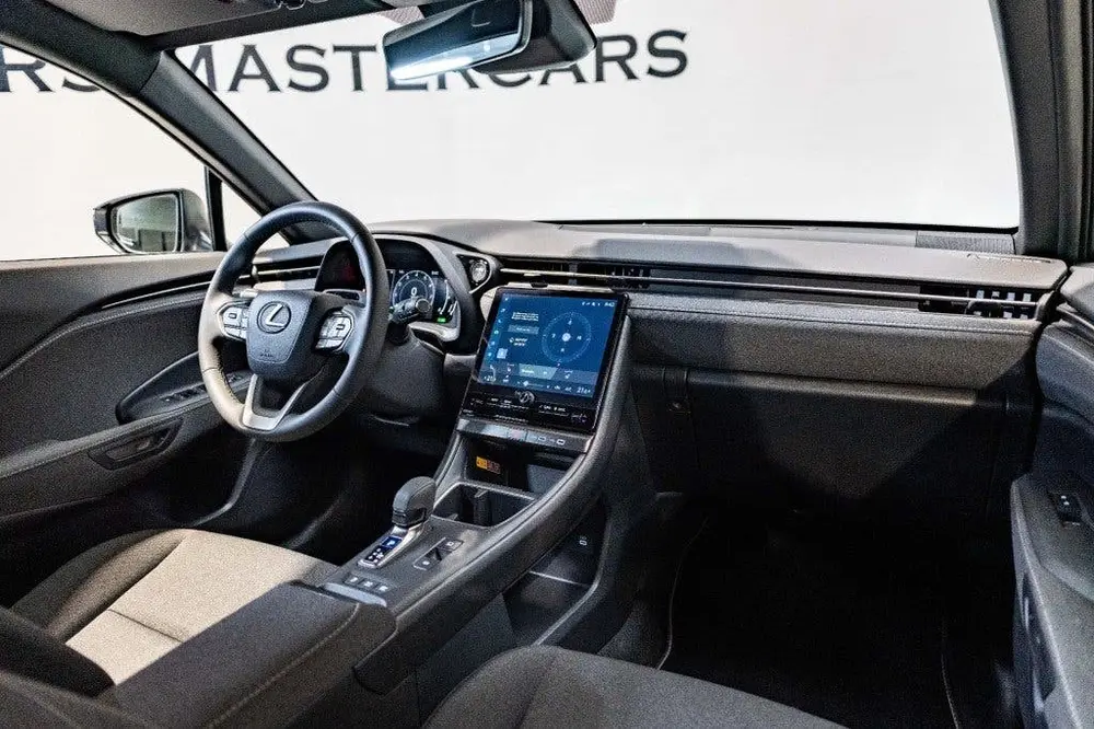 Lexus LBX 1.5 Business Line 2 WD 136 PK uit 2025, foto 2