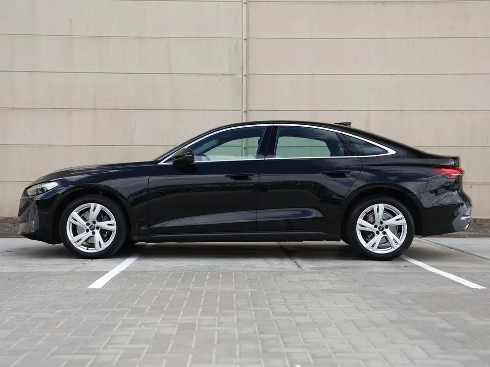 Audi A5 Limousine Advanced Edition uit 2025, foto 11