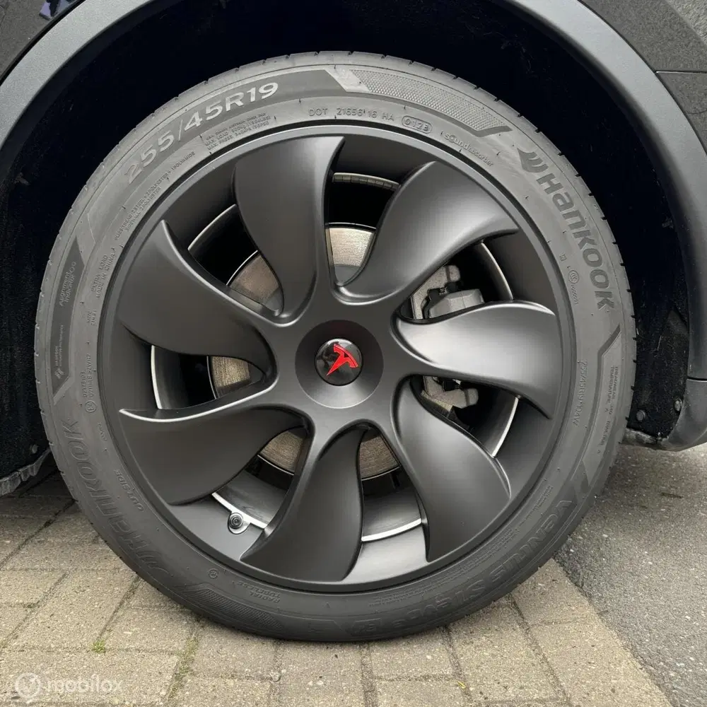 Tesla Model Y RWD + MMX PACK + IAP uit 2023, foto 20
