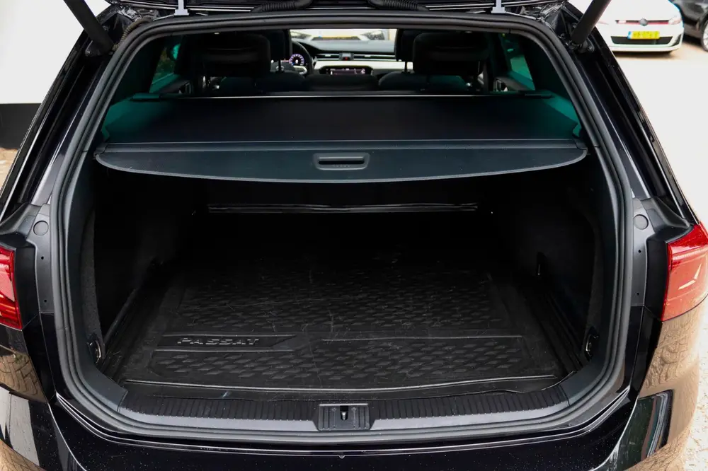 Volkswagen Passat Variant 2.0 TSI 3x R-Line NAP PANO VIRTUAL uit 2021, foto 11