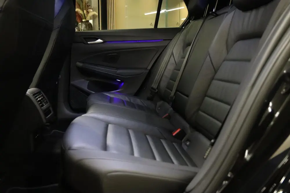 Volkswagen Golf 2.0 TSI R 4Motion PERFORMANCE /AKRA/PANO/HUD uit 2023, foto 13