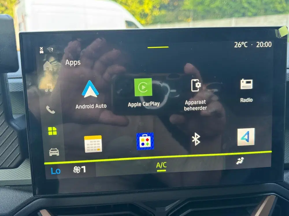 Dacia Duster 1.6 Hybrid 140 Extreme Gris Schiste • 18" uit 2025, foto 14
