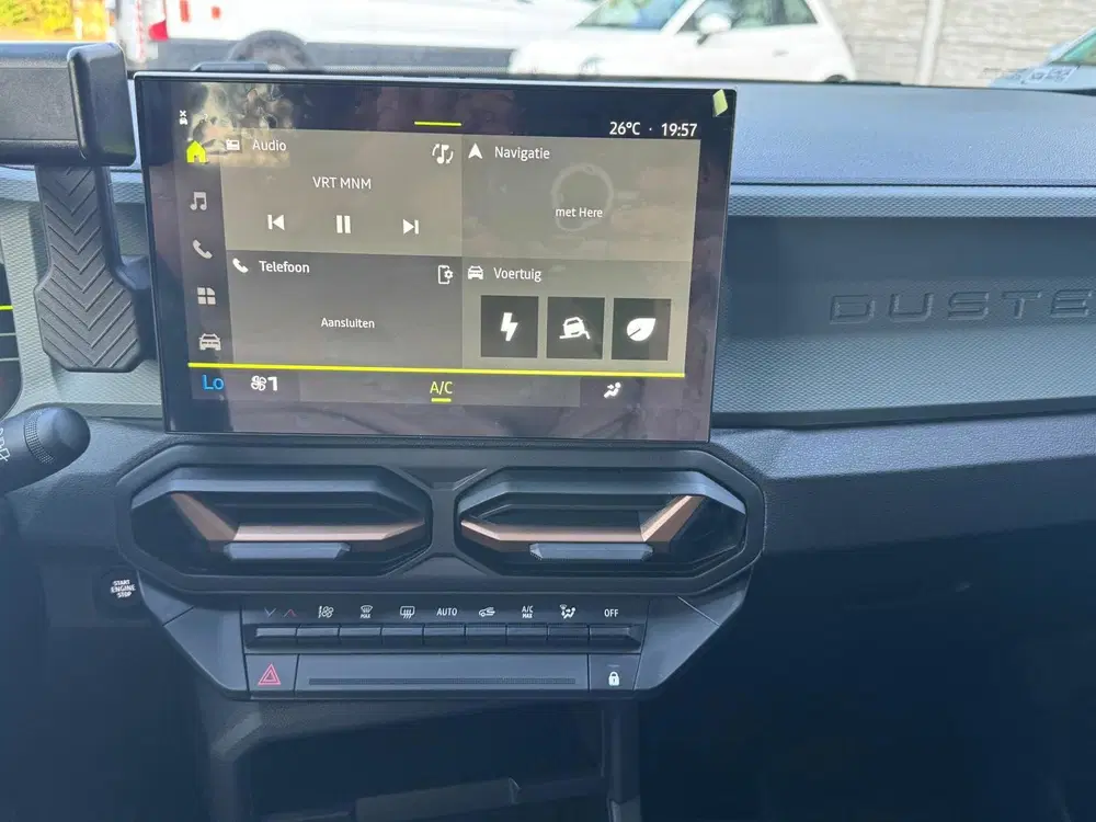 Dacia Duster 1.6 Hybrid 140 Extreme Gris Schiste • 18" uit 2025, foto 3