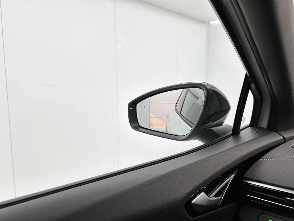 Volkswagen ID.4 Pro Limited Edition 77 kWh 286 PK | Trekhaak uit 2026, foto 17