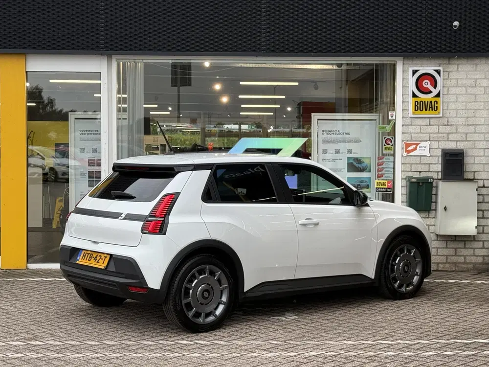 Renault 5 urban range evolution 40 kWh uit 2025, foto 2