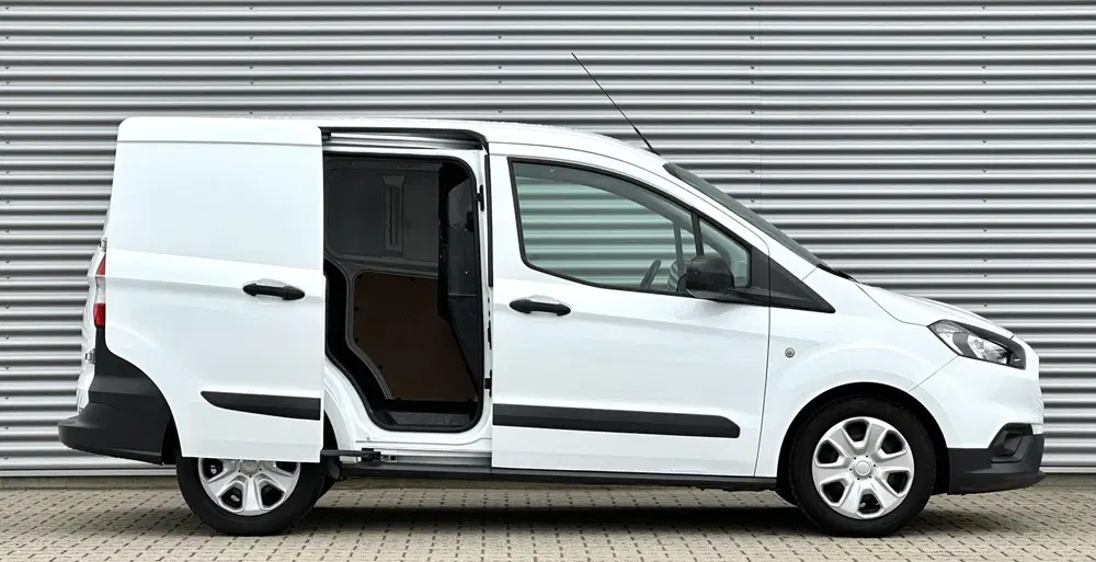 Ford Transit Courier 1.0 Trend Benzine uit 2021, foto 3