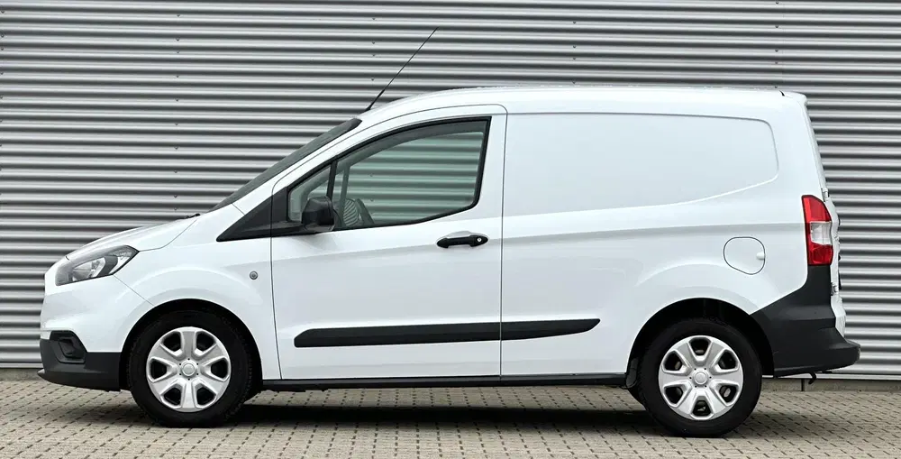 Ford Transit Courier 1.0 Trend Benzine uit 2021, foto 5