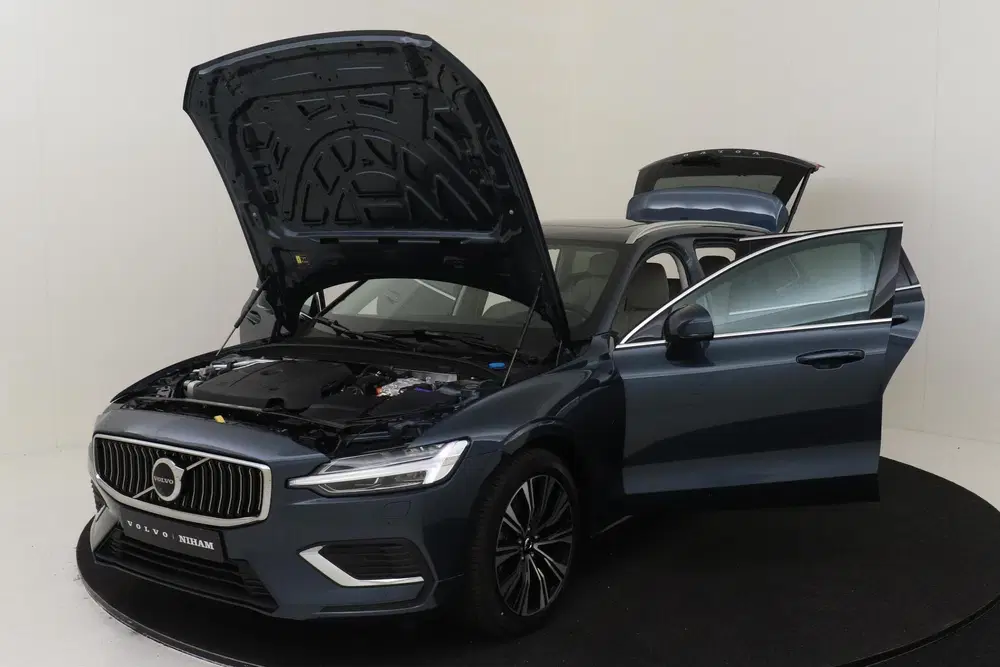 Volvo V60 T6 PLUG-IN HYBRID AWD ULTRA BRIGHT -PANO.D uit 2026, foto 17