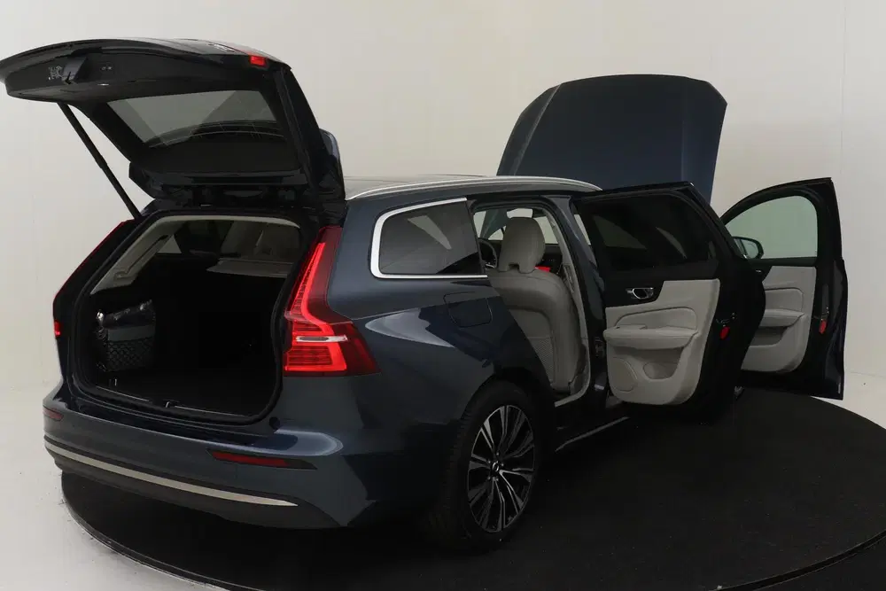 Volvo V60 T6 PLUG-IN HYBRID AWD ULTRA BRIGHT -PANO.D uit 2026, foto 19
