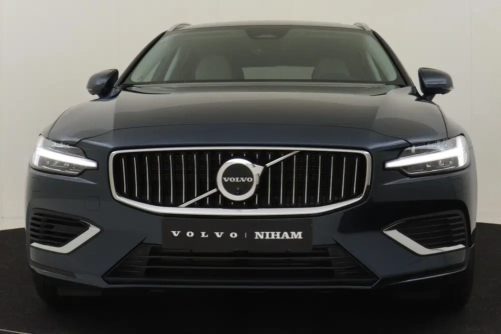 Volvo V60 T6 PLUG-IN HYBRID AWD ULTRA BRIGHT -PANO.D uit 2026, foto 9