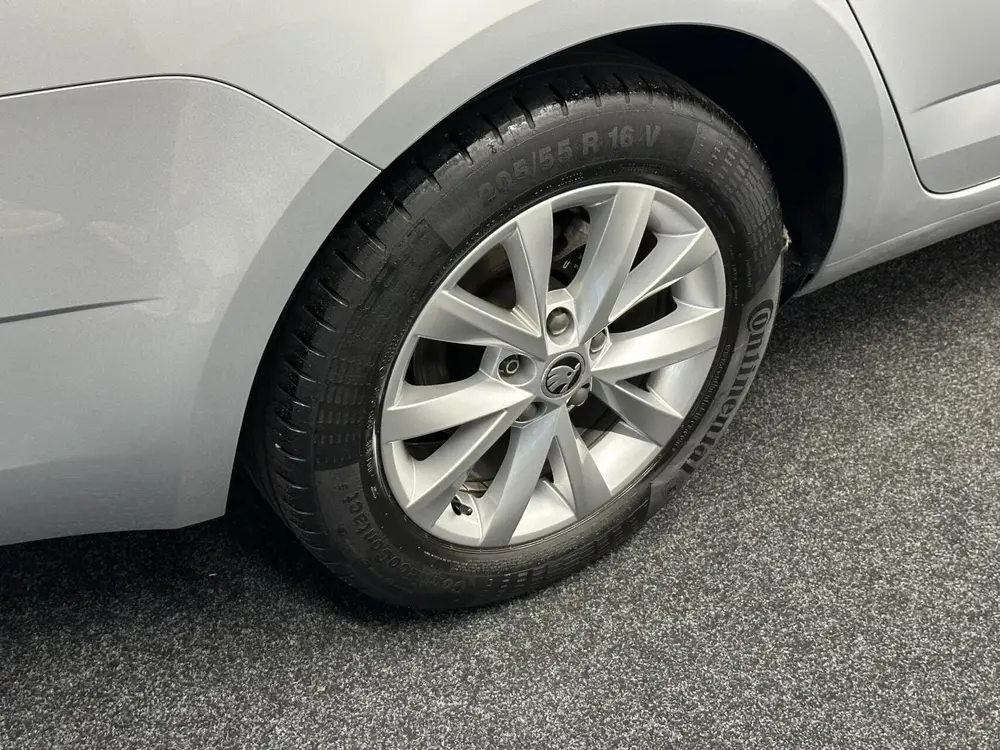 Skoda Octavia 1.0 TSI Greentech Style Business NAVI CARP uit 2019, foto 10