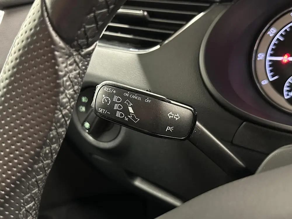 Skoda Octavia 1.0 TSI Greentech Style Business NAVI CARP uit 2019, foto 20