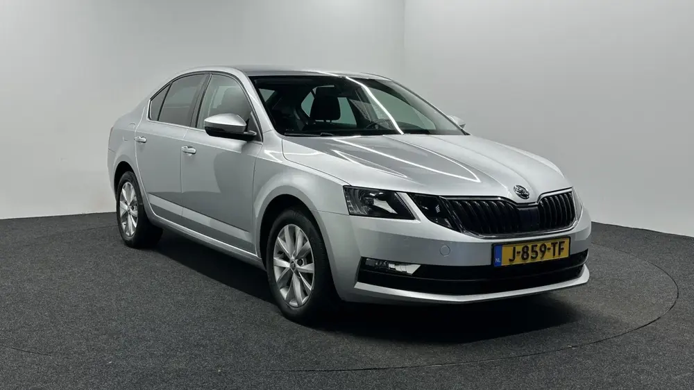 Skoda Octavia 1.0 TSI Greentech Style Business NAVI CARP uit 2019, foto 3