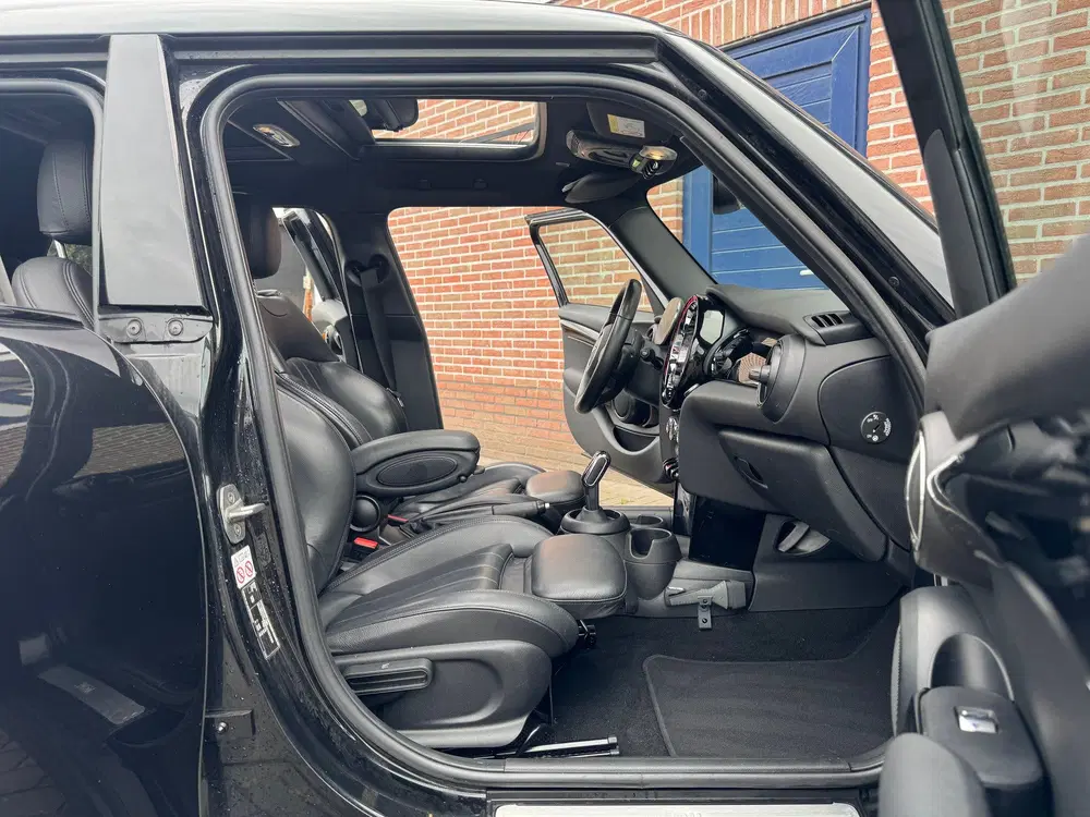 Mini One One 1.5 Aut uit 2022, foto 5