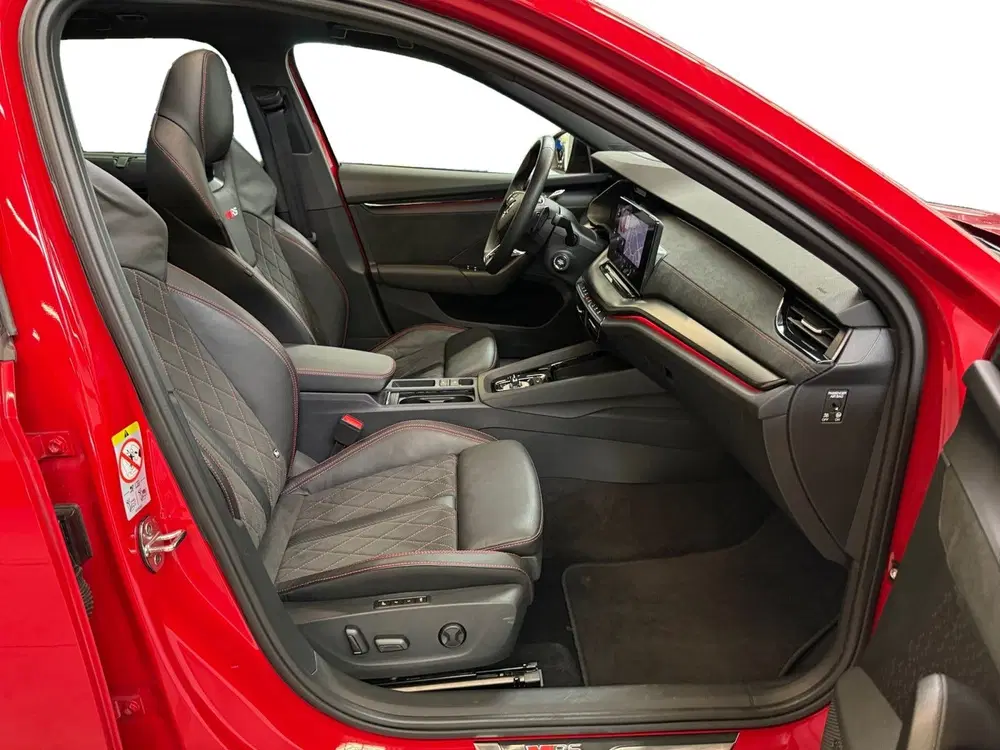 Skoda Octavia 1.4 TSI RS iV PHEV I Panoramadak I Sport uit 2023, foto 18